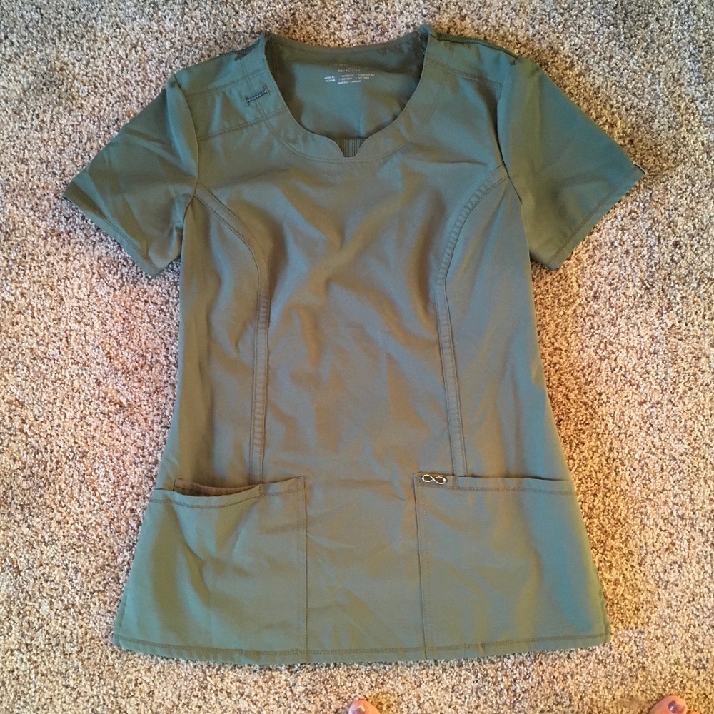 Cherokee Infinity Scrubs, top&bottom